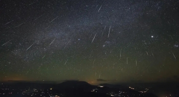Última grande chuva de meteoros do ano ocorre na noite desta sexta